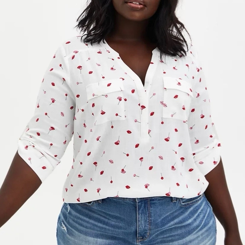 Torrid Harper White Lips Lollipops Rayon Slub 3/4‎ Sleeve Blouse Size 2X